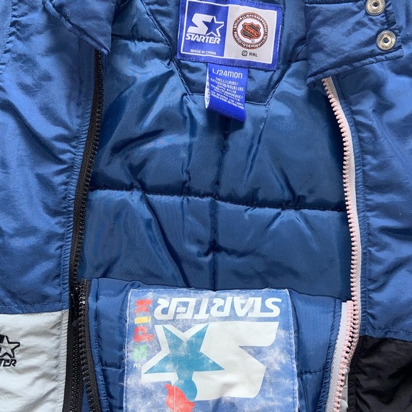Vintage STARTER Toronto Maple Leafs 24 Month Snowsuit Toddler Size Large - Picture 4 of 5
